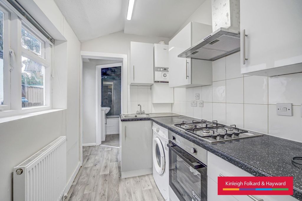 Property photo 2 of 11 Picture No. 05
