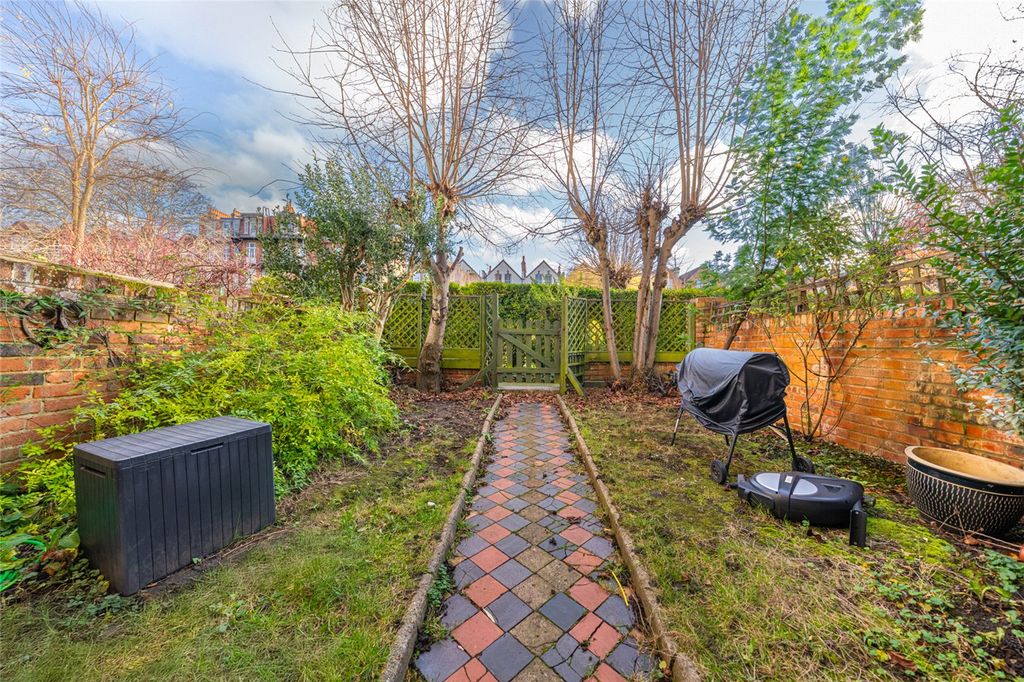 Property photo 3 of 11 Picture No. 10
