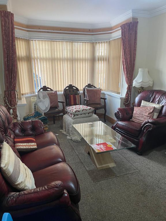 Property photo 2 of 11