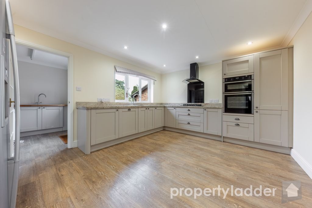 Property photo 2 of 25 Pl-18