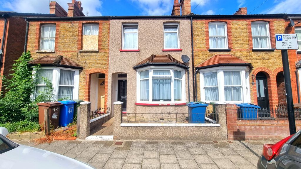 Property photo 1 of 8 1