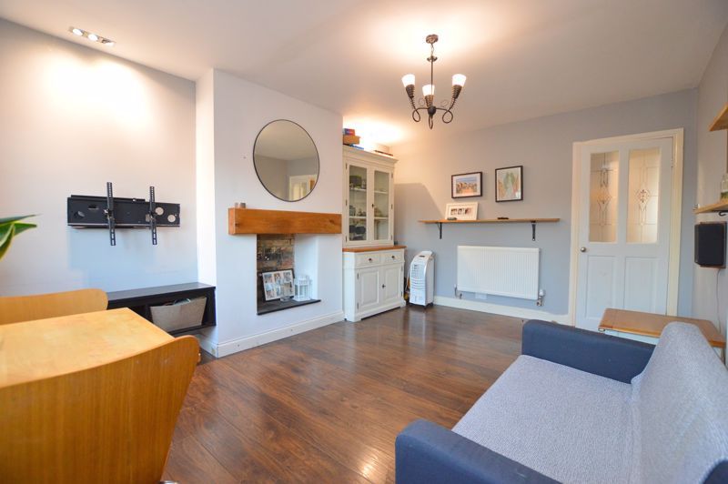 Property photo 1 of 10 Photo 8