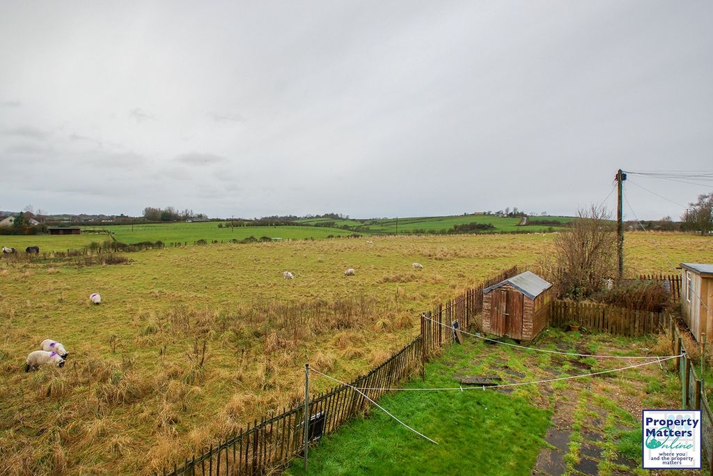 Property photo 2 of 15 Outlook