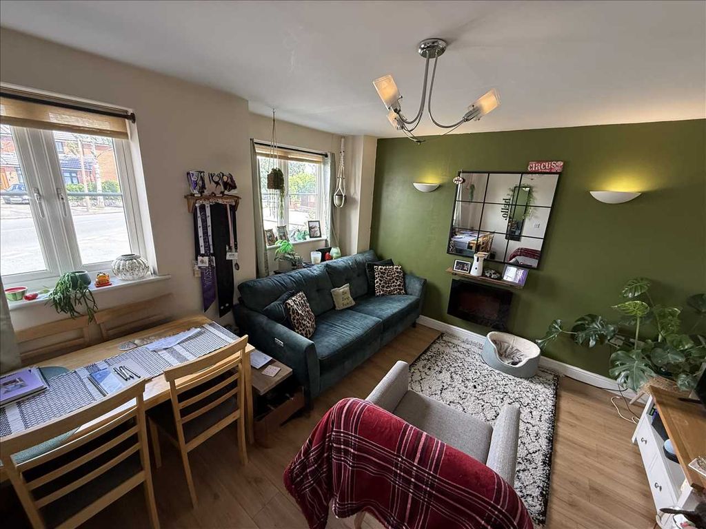 Property photo 3 of 11