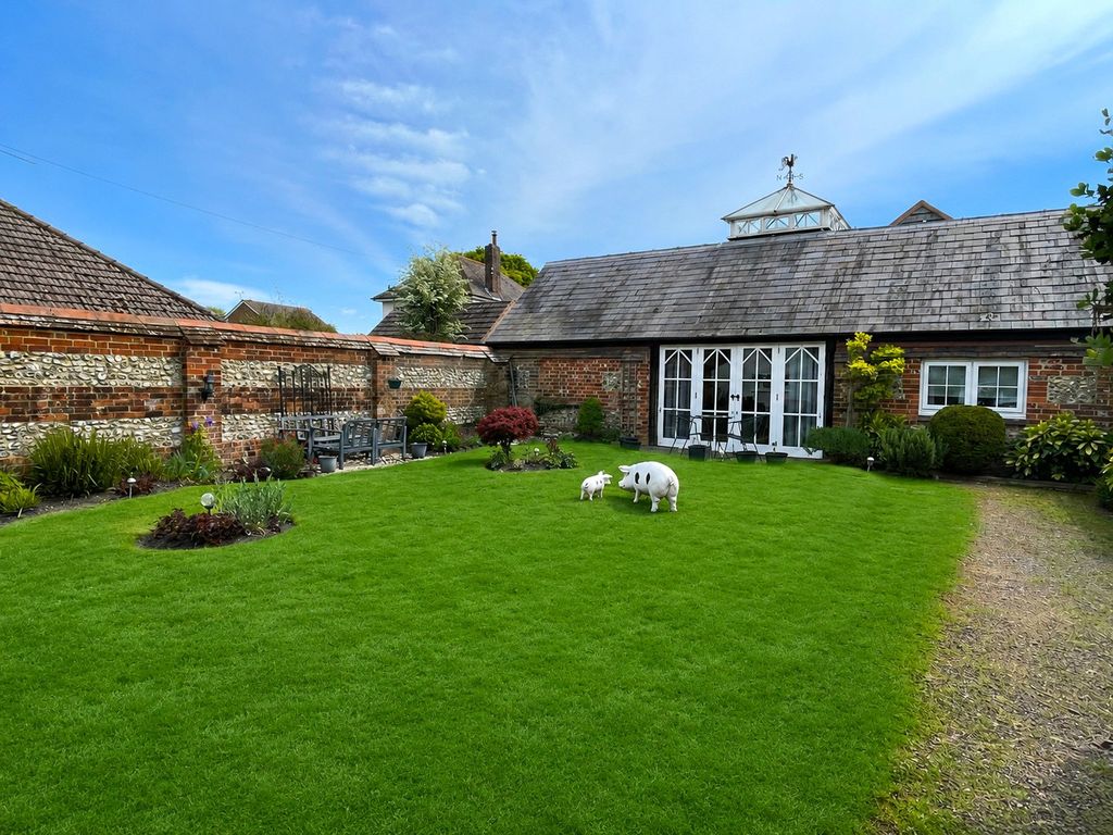 Property photo 1 of 20 Picture No. 35