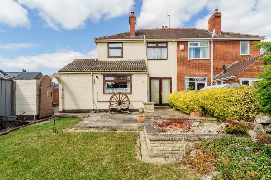 Property photo 2 of 34 Picture No. 40