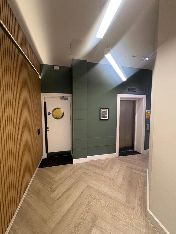 Property photo 3 of 10 Photo 4