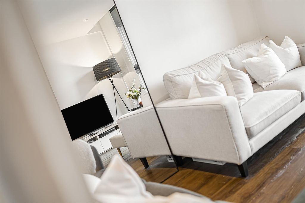 Property photo 2 of 30 Dsc05558.Jpg