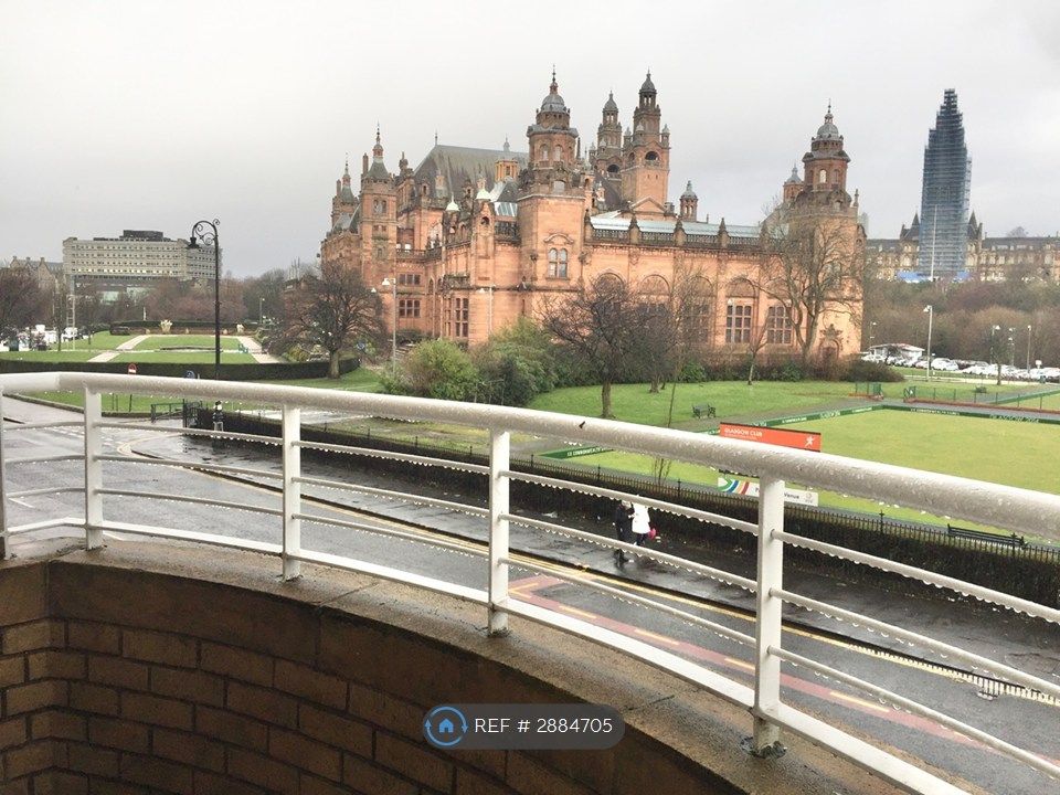 Property photo 1 of 23 View Of Kelvingrove Art Gallery And University