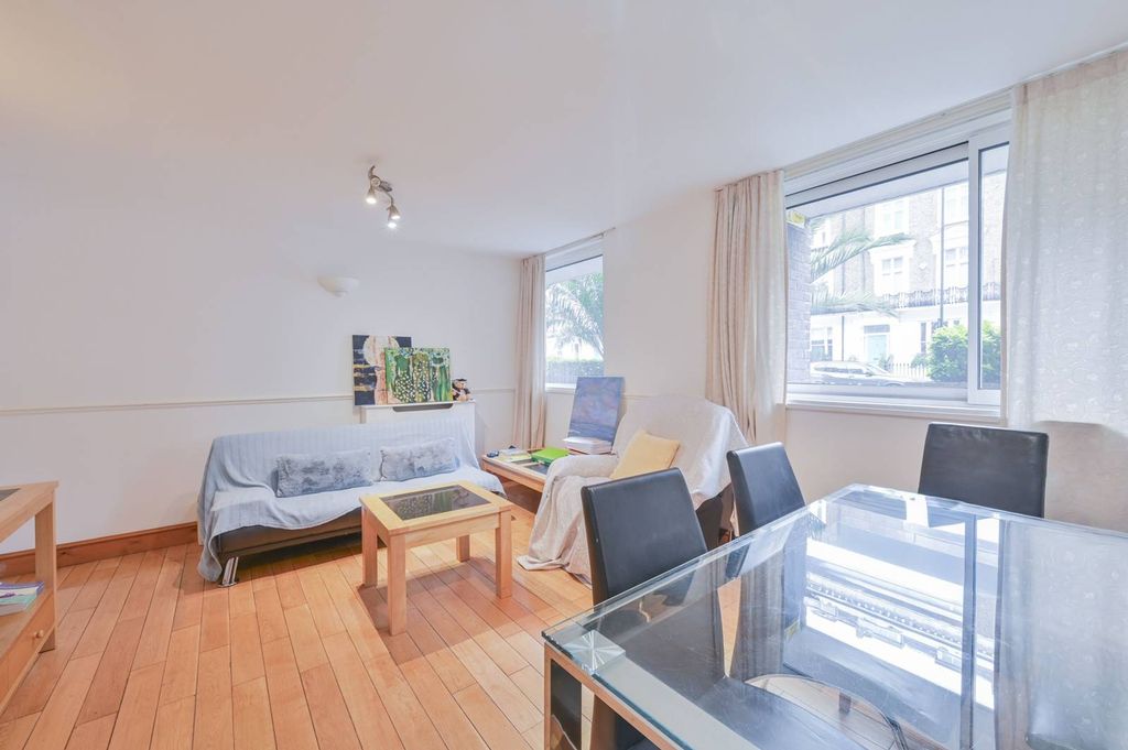 Property photo 2 of 8