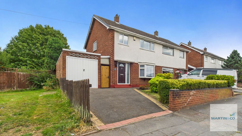 Property photo 1 of 12 Cam03663G0-Pr0178-Still012