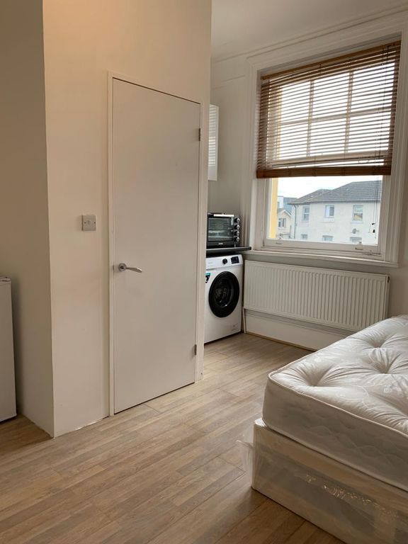 Property photo 1 of 4