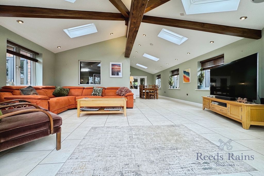 Property photo 3 of 32 Reception Room