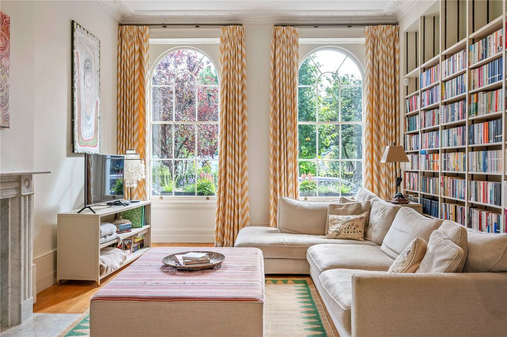 Property photo 3 of 64 Reception Room