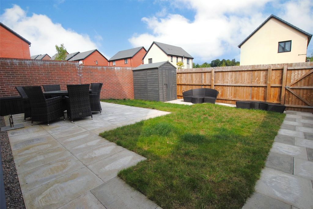 Property photo 2 of 24 Picture No. 31