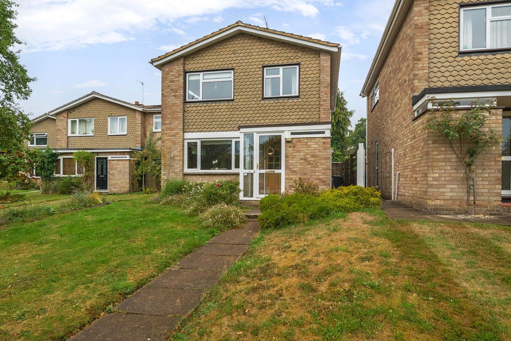 Property photo 1 of 19 1336661-20-689Cb6...