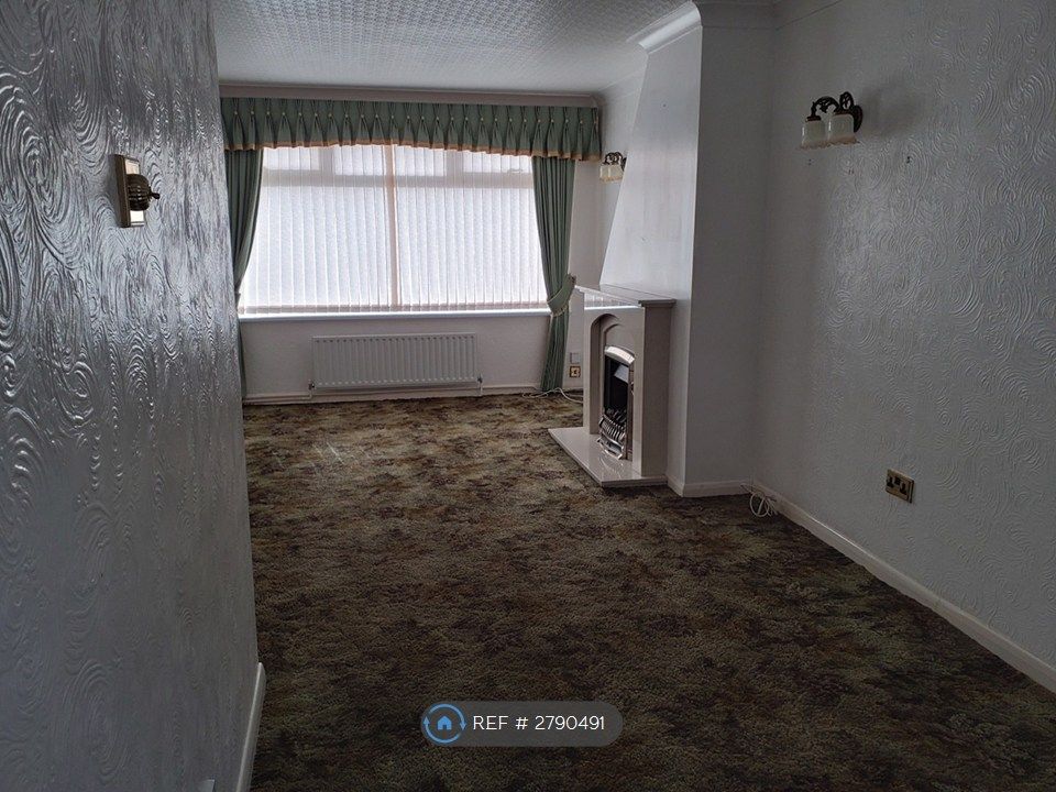 Property photo 2 of 7 Lounge