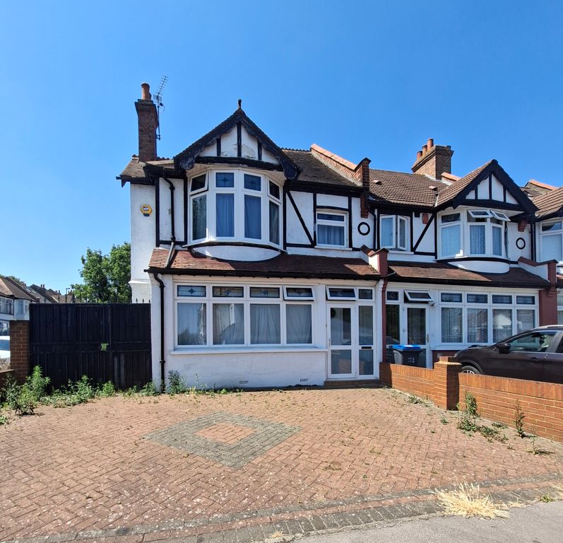 Property photo 2 of 11