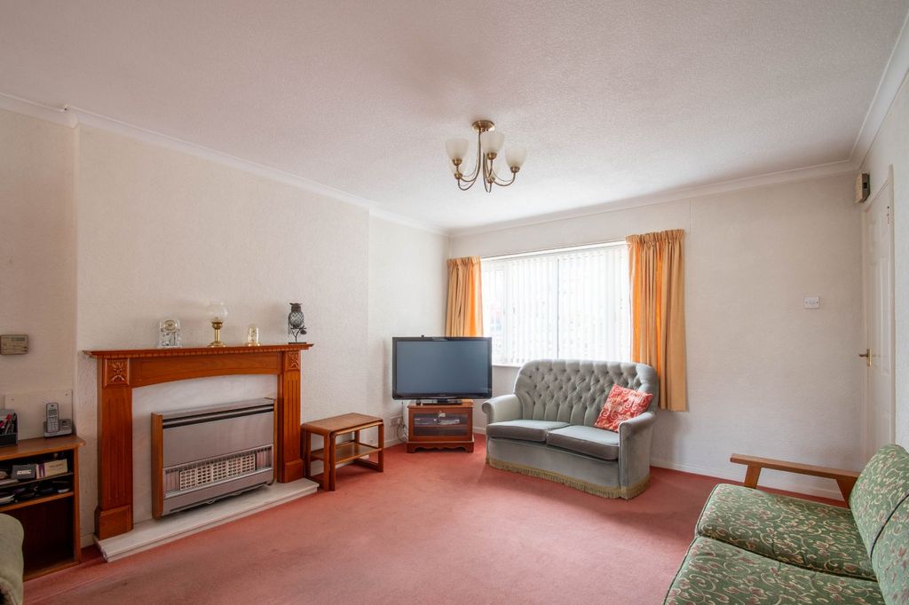 Property photo 3 of 26 Picture No. 11