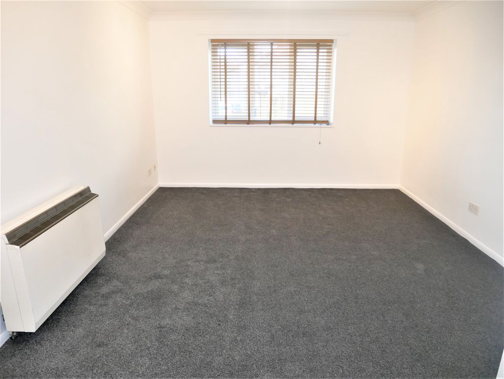 Property photo 3 of 8 Living Room