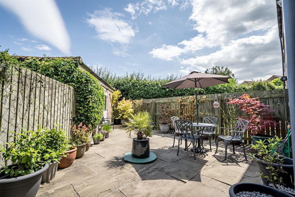 Property photo 3 of 19 Rear