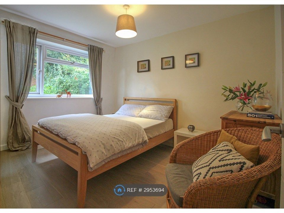 Property photo 3 of 7 Bedroom 2