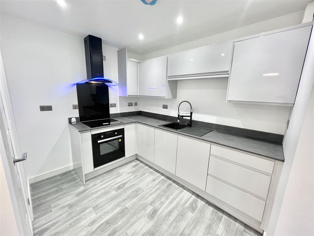 Property photo 3 of 15 Img_7608.Jpg