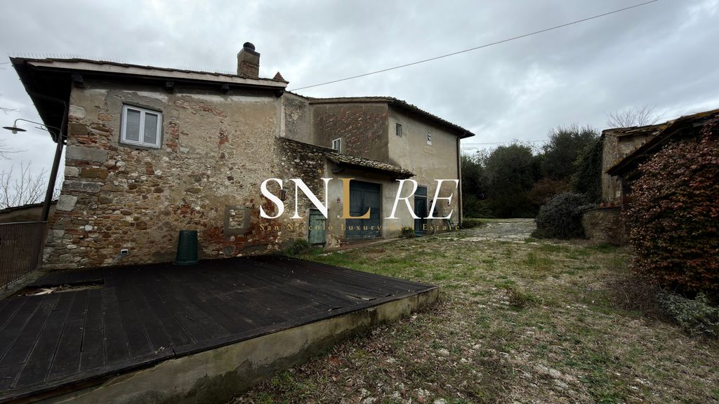Property photo 2 of 31