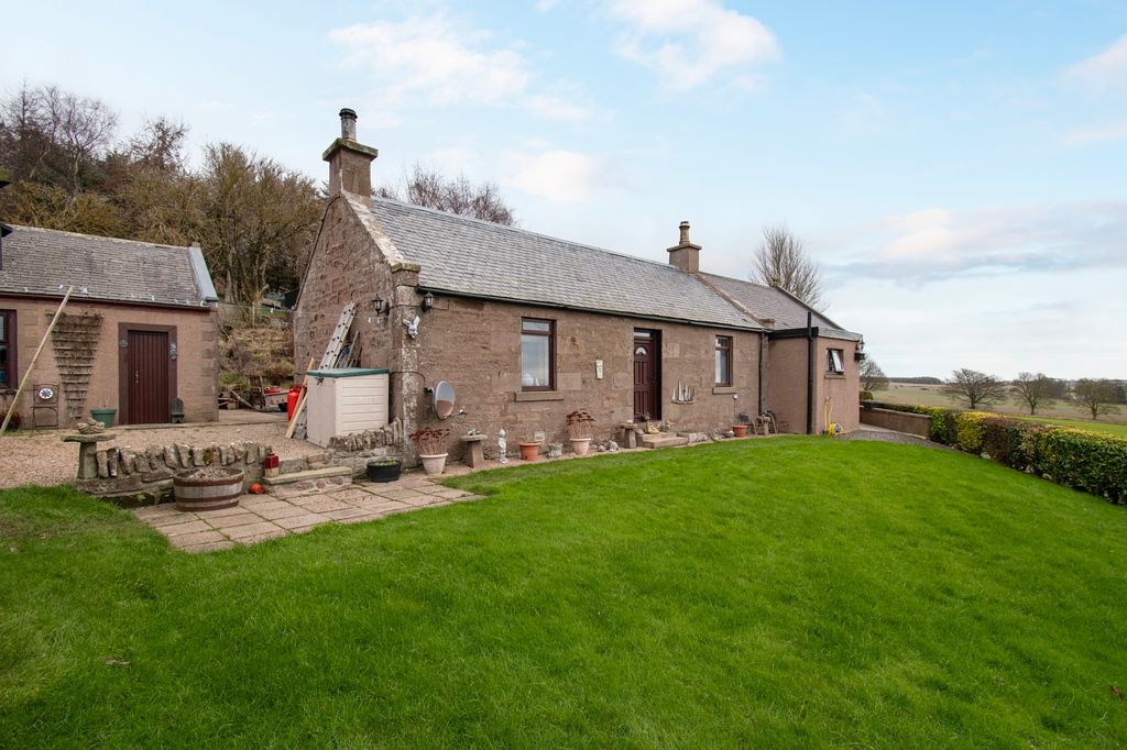 Property photo 2 of 49