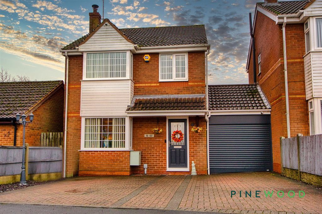 Property photo 1 of 27 Front