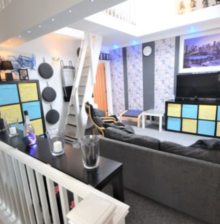 Property photo 1 of 8 Photo 3