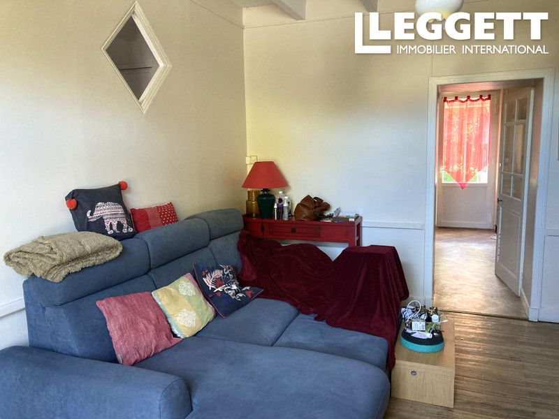 Property photo 2 of 10