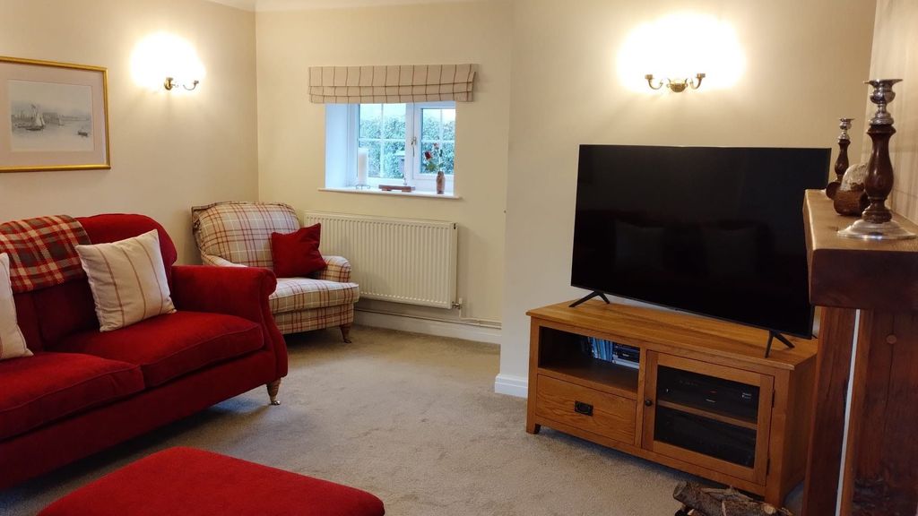 Property photo 3 of 30 Photograph 1