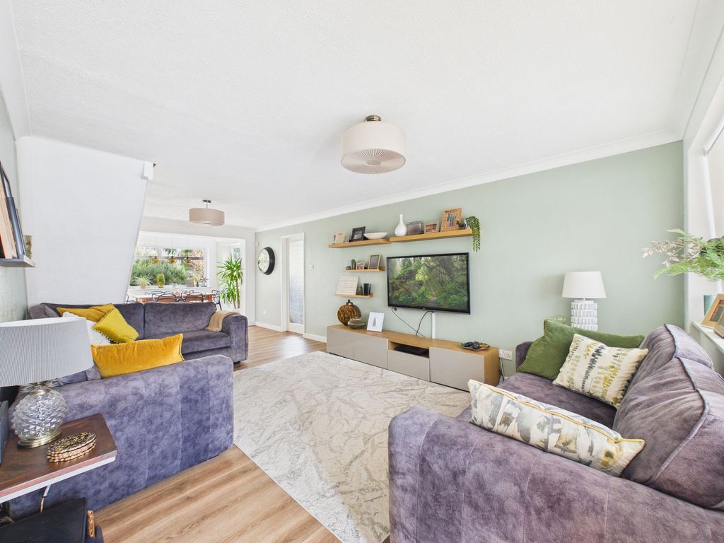 Property photo 2 of 16 Lounge/Dining Room