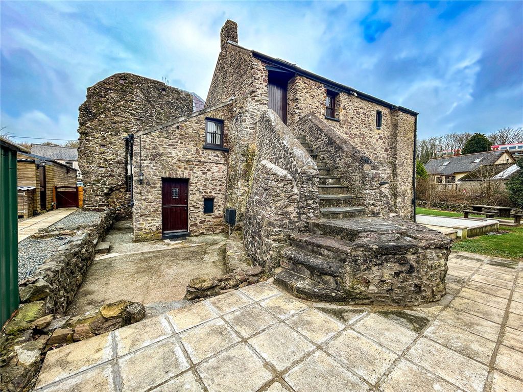 Property photo 2 of 31 Picture No. 47