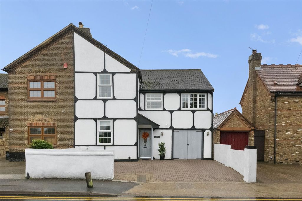 Property photo 1 of 20