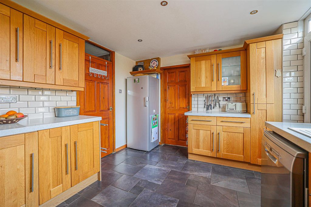 Property photo 3 of 28 980A8094.Jpg