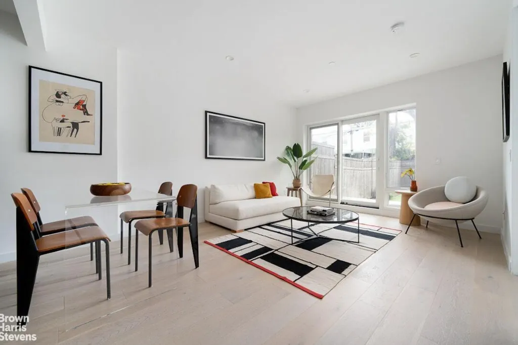 Property photo 3 of 13 <Alttext/>