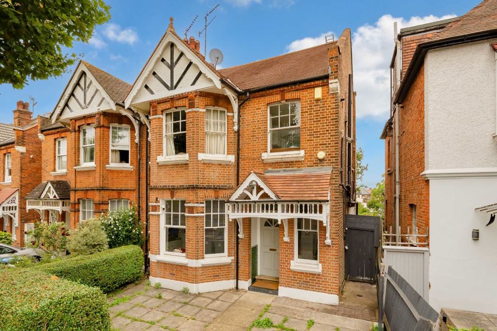 Property photo 1 of 8