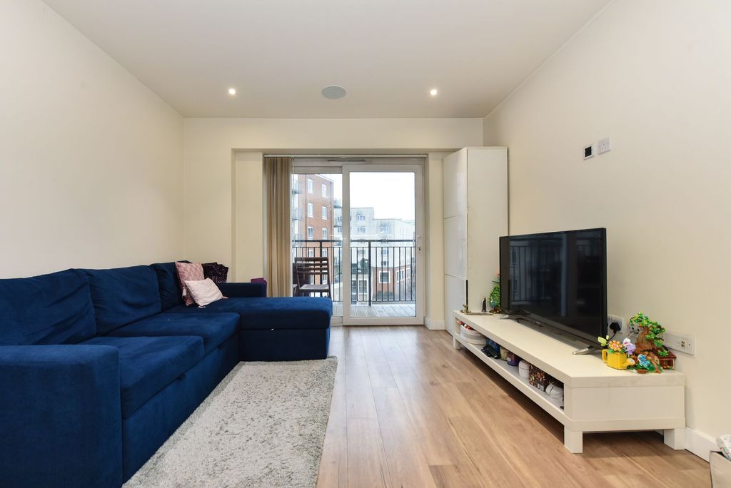 Property photo 1 of 6
