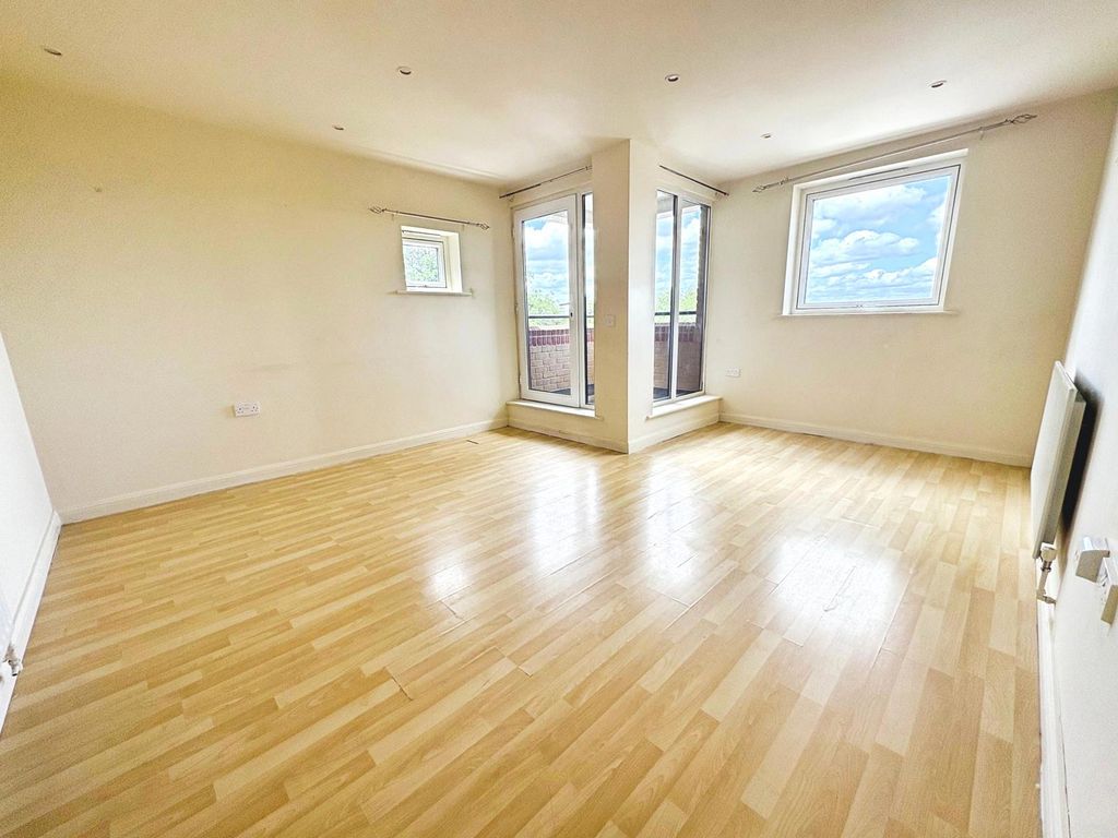 Property photo 2 of 9 Pbox-Img.Jpg