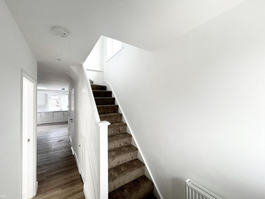 Property photo 2 of 12 4191672
