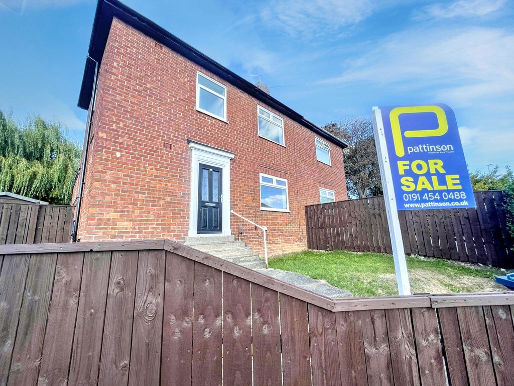 Property photo 1 of 9