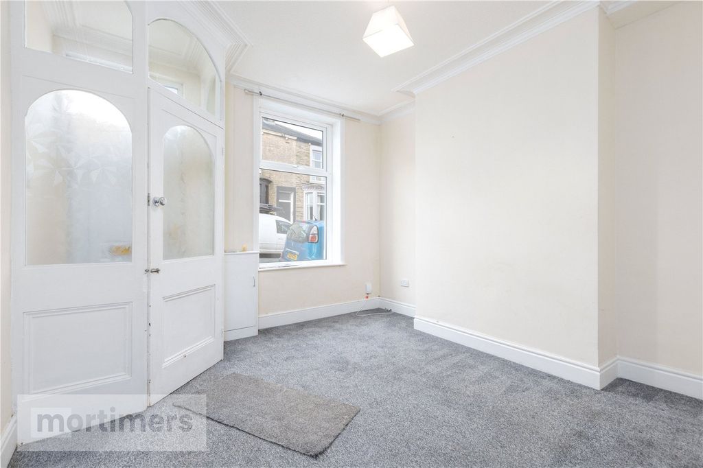 Property photo 2 of 16 Living Room