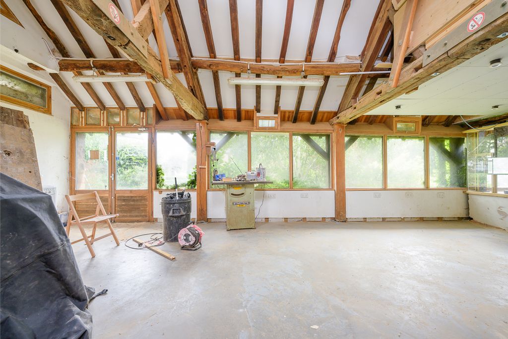 Property photo 2 of 9 Well Barn-7