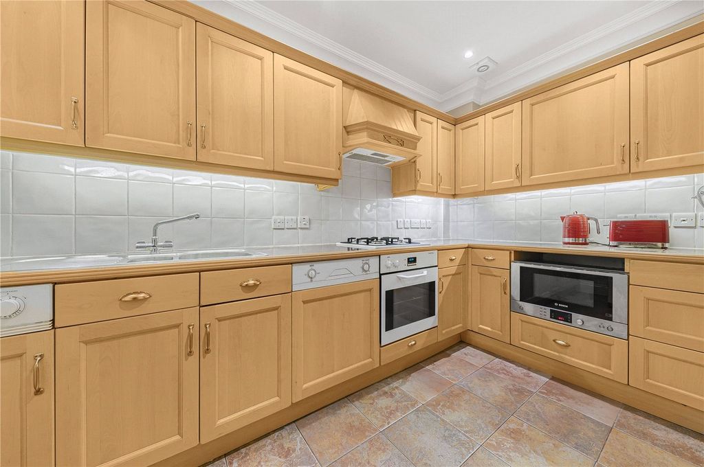 Property photo 2 of 14 Picture No. 02