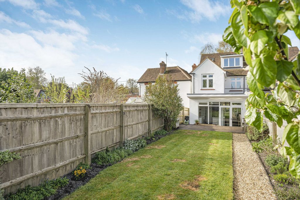 Property photo 2 of 30