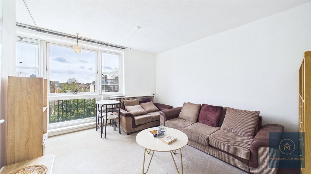 Property photo 3 of 30 Picture No. 11