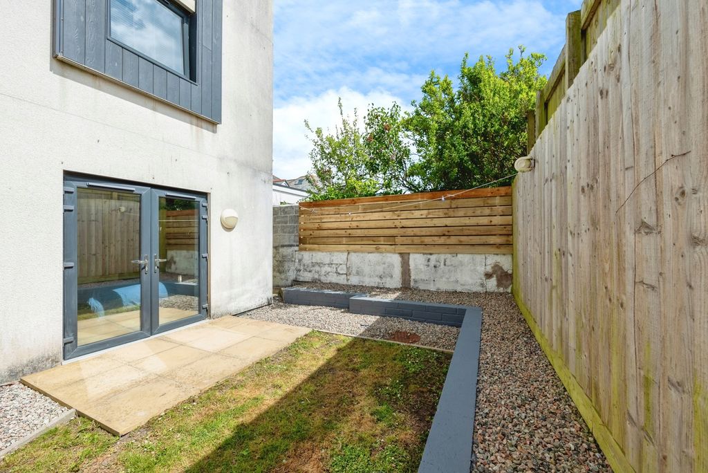 Property photo 1 of 17 Photo
