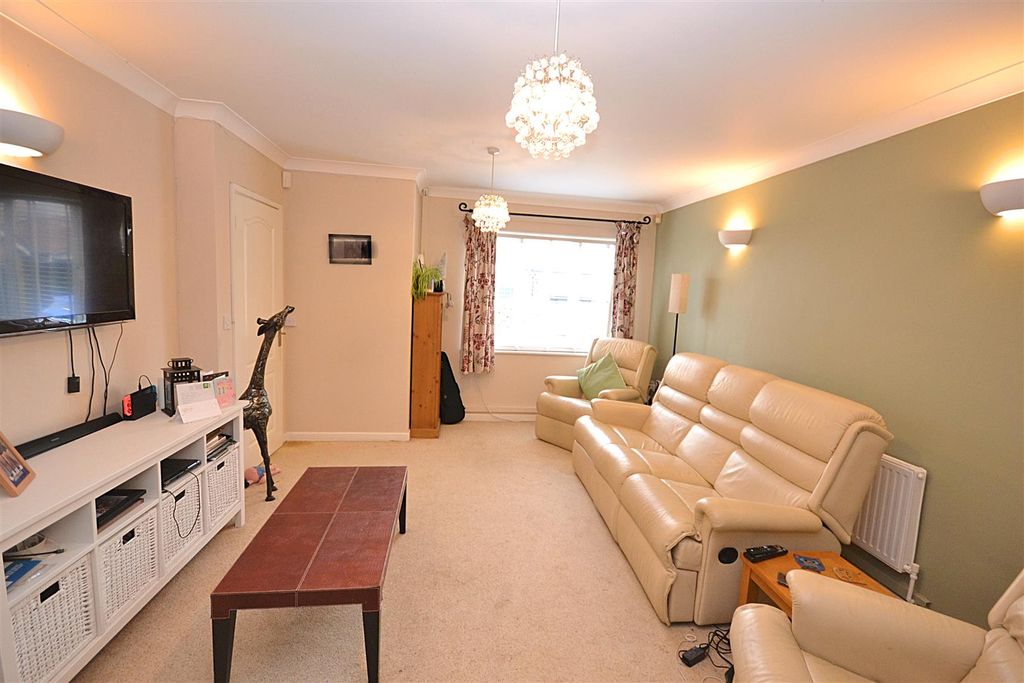 Property photo 2 of 10 17 (7).Png